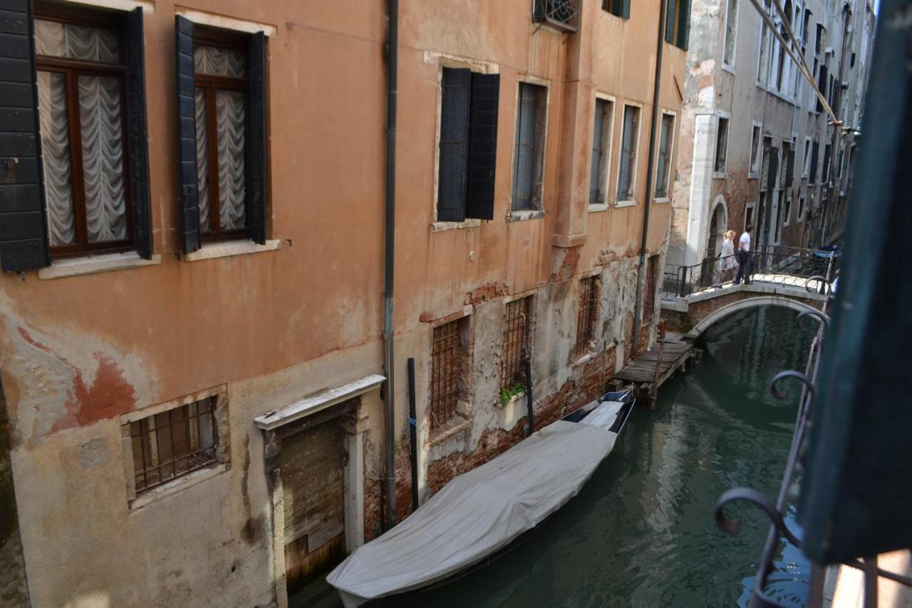 Ca' Bacio Della Luna Venice Exterior photo